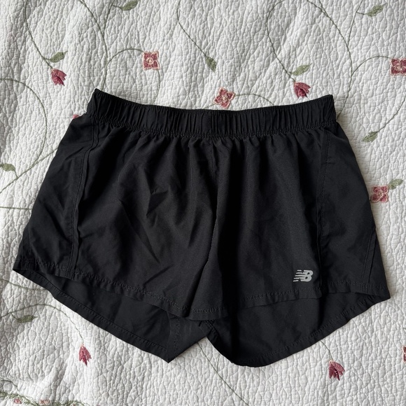 New Balance Shorts - Picture 1 of 4
